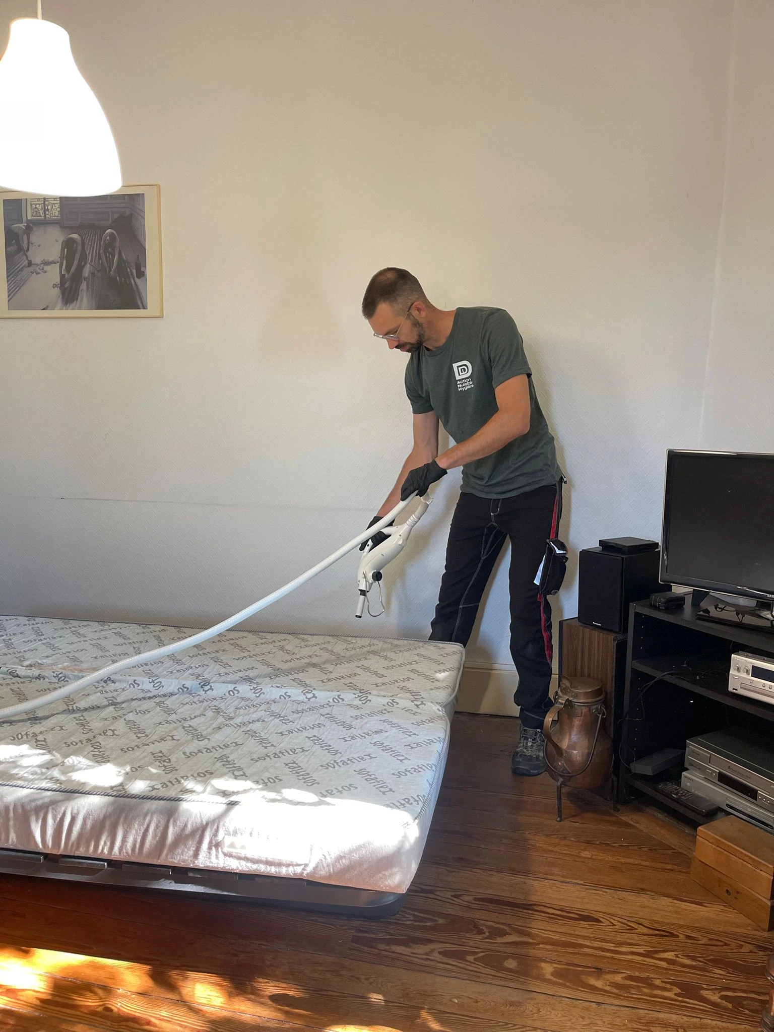 Traitement thermique par vapeur sèche d'un matelas contre les punaises de lit